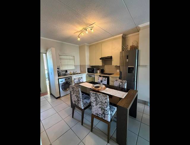 2 BEDROOM PROPERTY TO RENT IN BRYANSTON